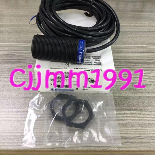 new 1PC XS4P30MA230L1 sensor YF - YF