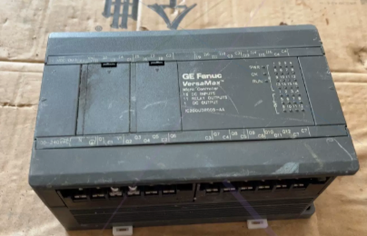 used GE FANUC VERSAMAX IC200UDR005-AA - GE
