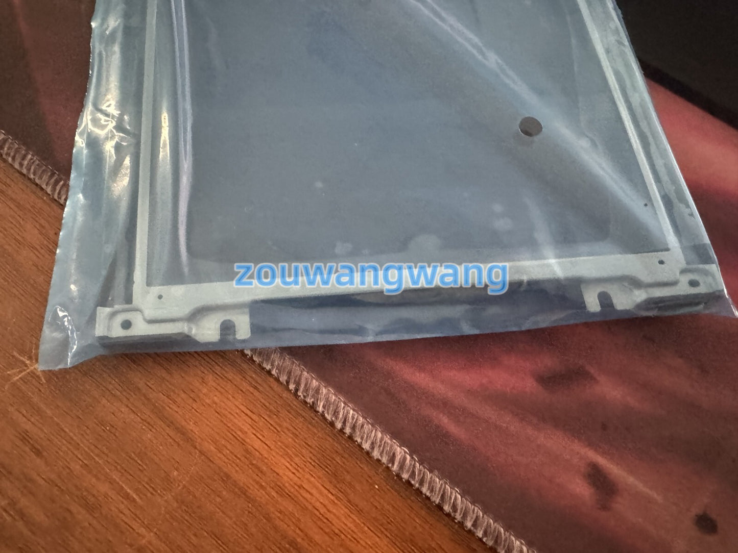 new 1PCS LM8V302