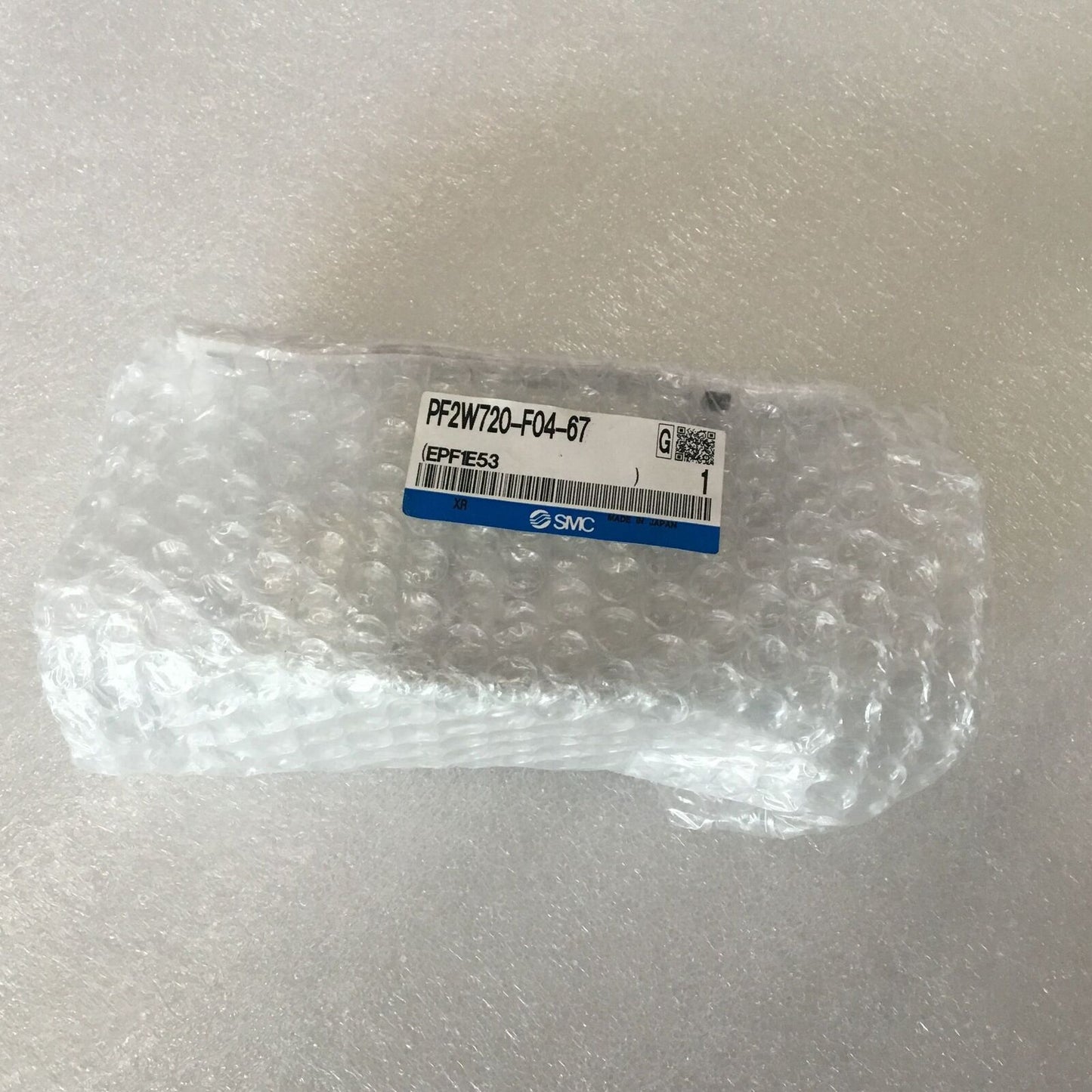 New One SMC Digital Flow Switch PF2W720-F04-67 - SMC