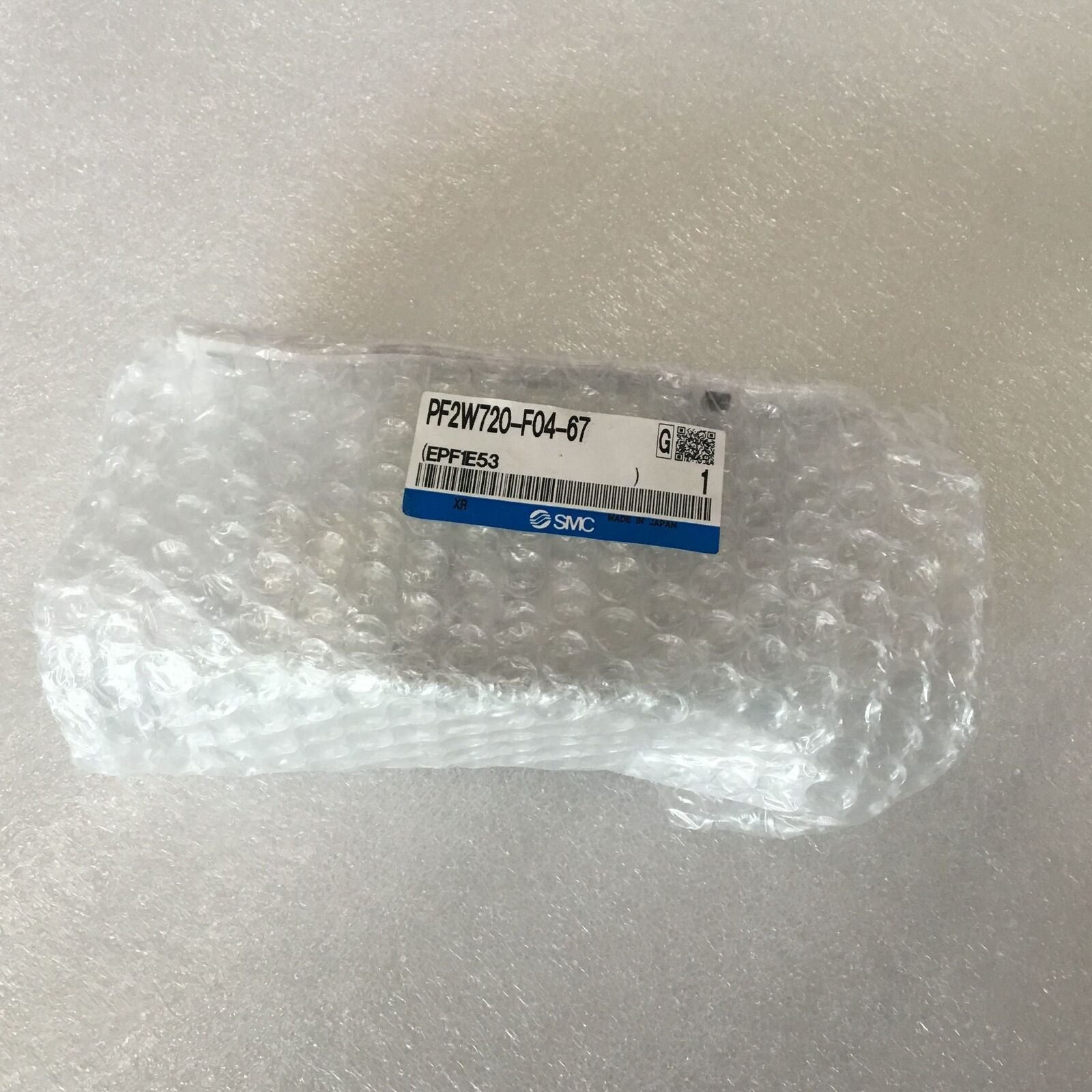 New One SMC Digital Flow Switch PF2W720-F04-67 - SMC