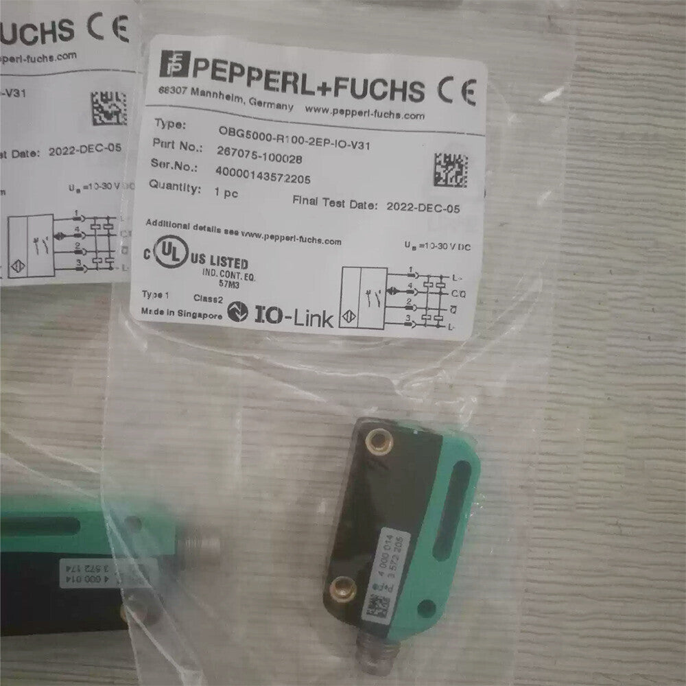 1pc 267075-100028 OBG5000-R100-2EP-IO-V31 Sensor