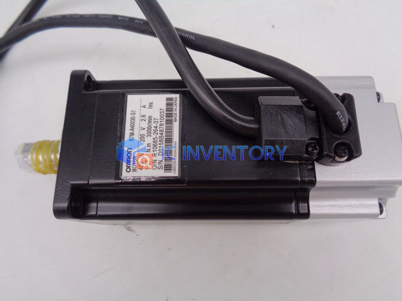 new 1PCS ones OMRON AC SERVO MOTOR R7M-A40030-S1 - OMRON