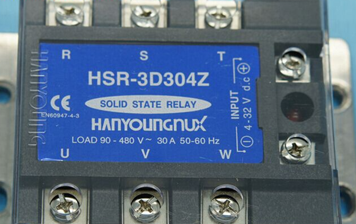 new  HANYOUNG HSR-3D304Z Solid State Relay HANYOUNG