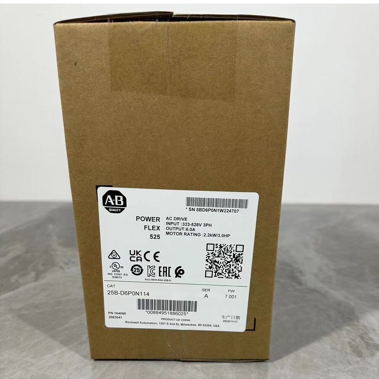 Allen Bradley 25B-D6P0N114 PowerFlex 525 Hz converter, 50Hz to 60Hz frequency adapter - ALLEN BRADLEY