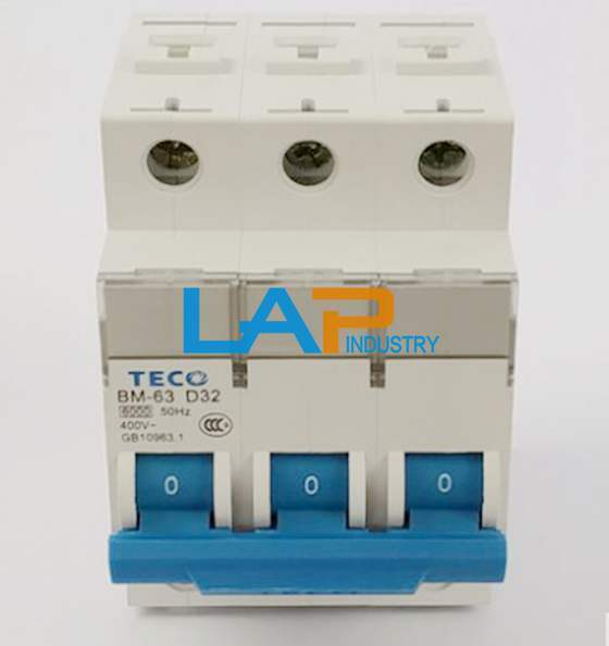 new 1PCS  For TECO miniature circuit breaker BM-63D 3P 32A