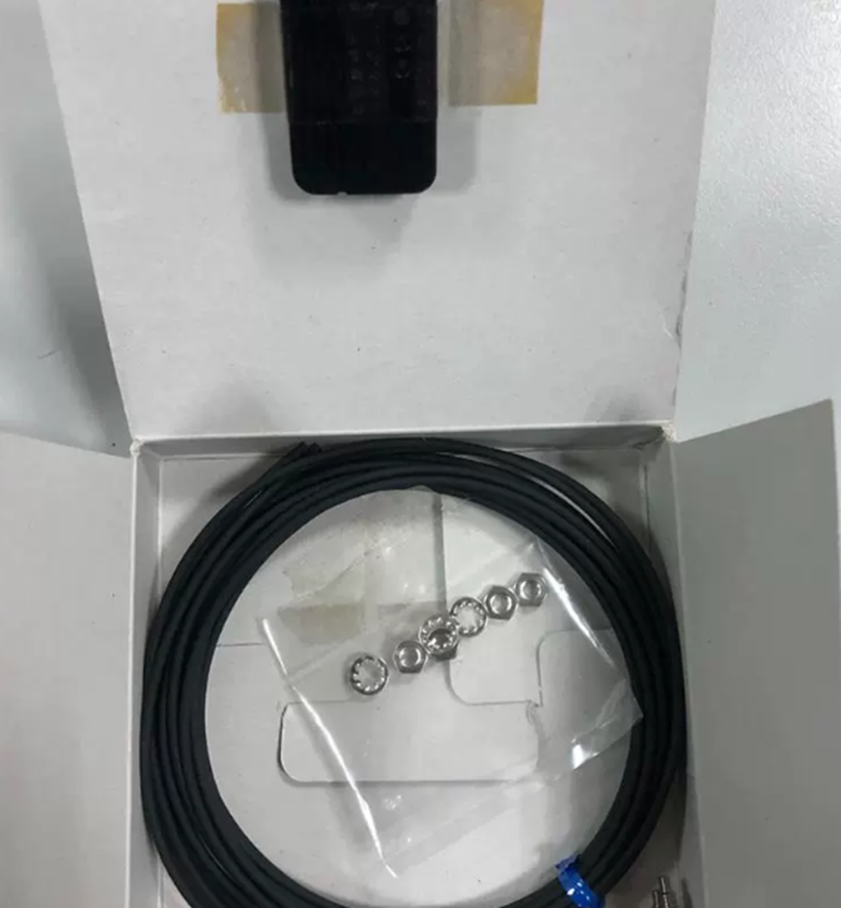 OMRON E32-T11N Fiber Photoelectric Switch Unit - OMRON
