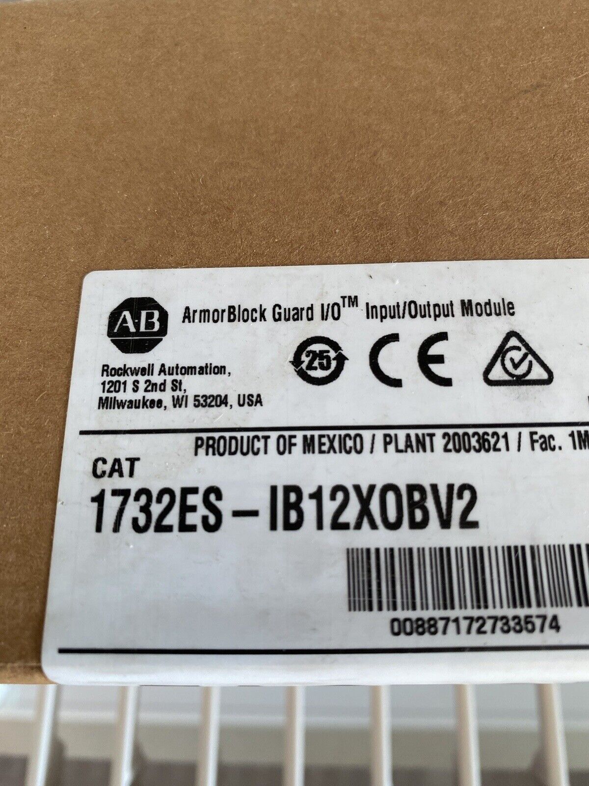 New Allen Bradley 1732ES-IB12XOBV2 EtherNet/IP Safety ArmorBlock Input Module - ALLEN BRADLEY