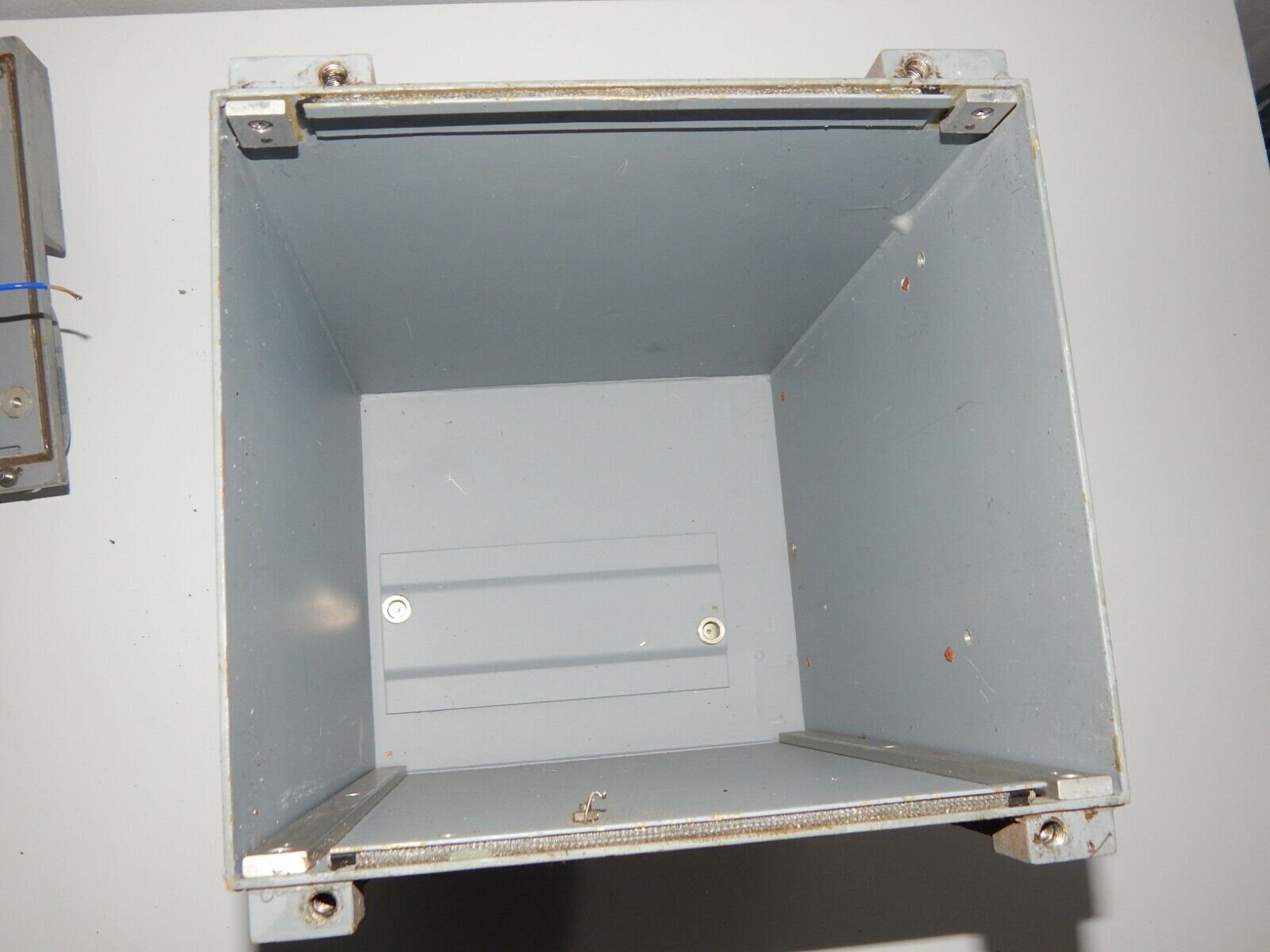 used Metal Box Housing Rohde & Schwarz APG HF part Antenna Tuner FK 001 564.2015.02 - ROHDE & SCHWARZ