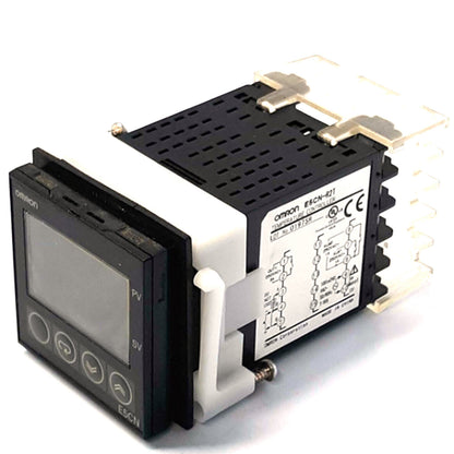 OMRON E5CN-R2T Temperature Controller - OMRON