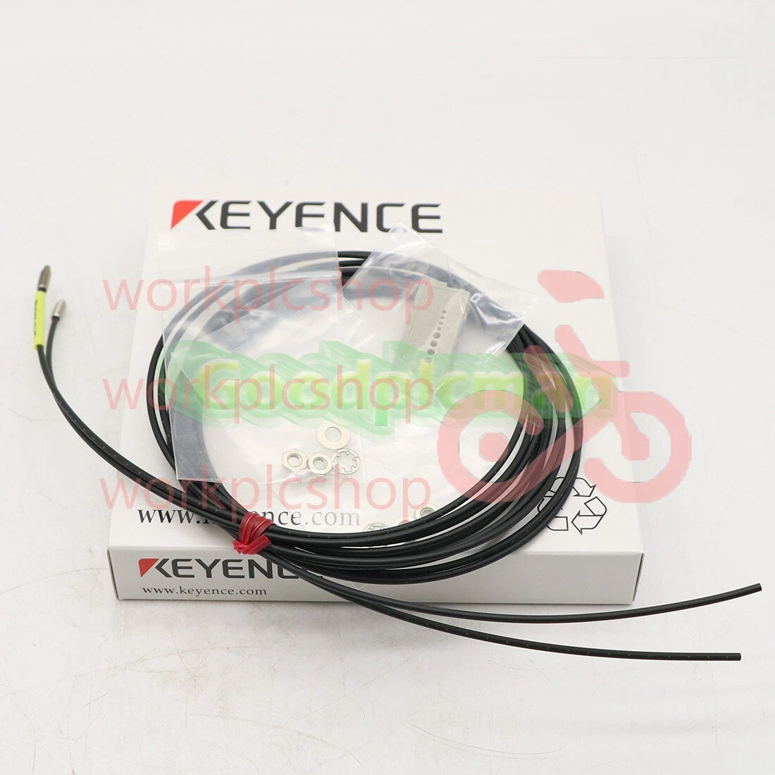 Keyence FU-77 Fiber Optic Sensor FU77 Cable length 10M 1Pcs/