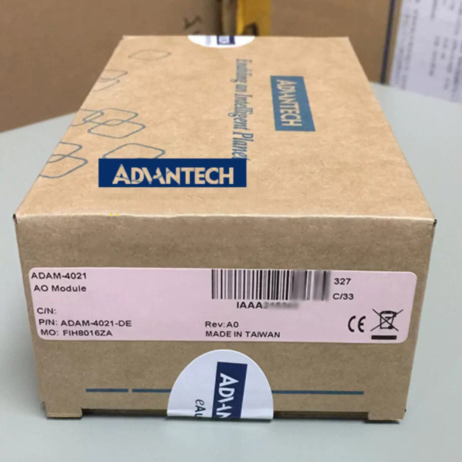 new 1PC  Advantech ADAM-4021 Remote Analog Output Module ship