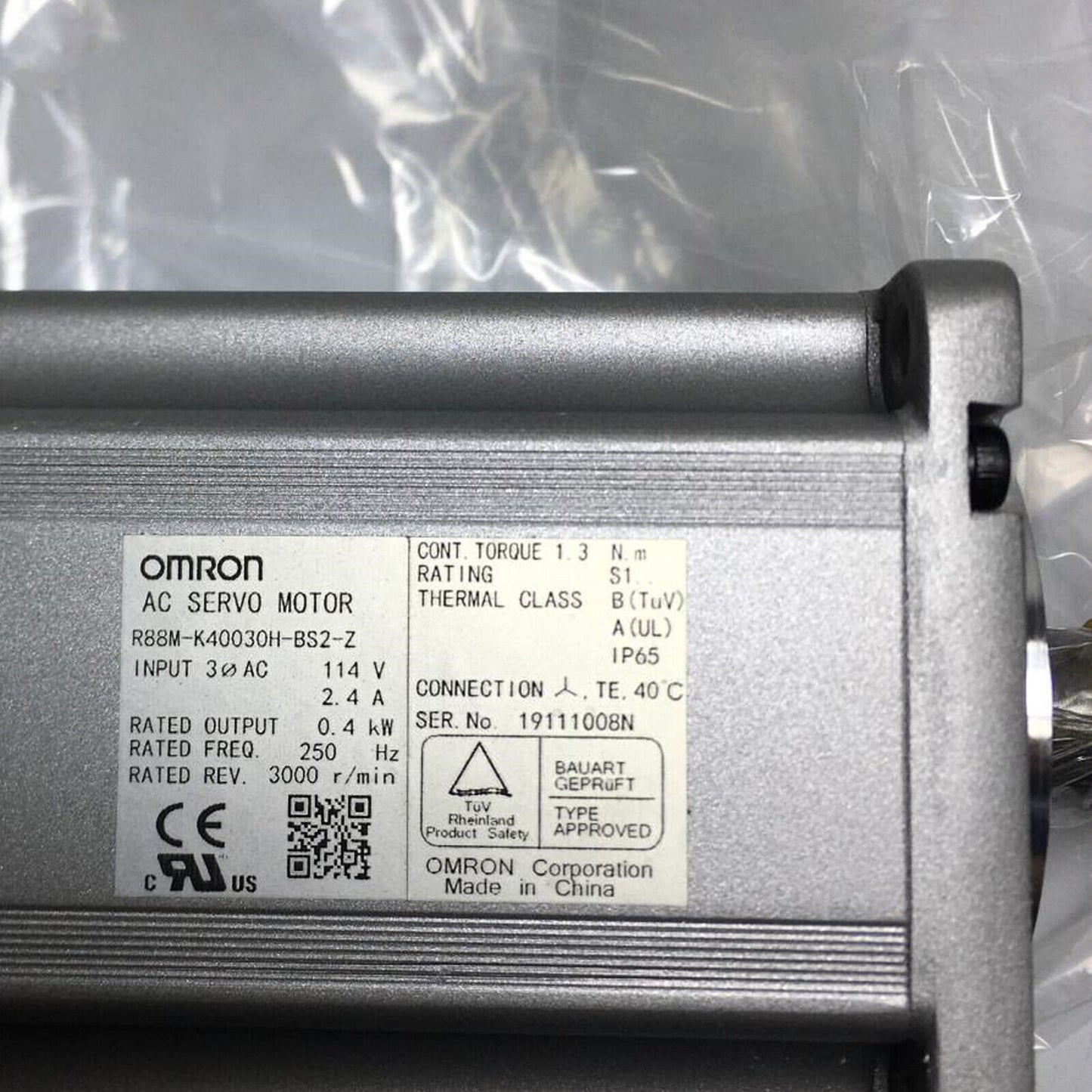 Omron R88M-K40030H-BS2-Z AC Servo Motors (1-Year Warranty) - OMRON