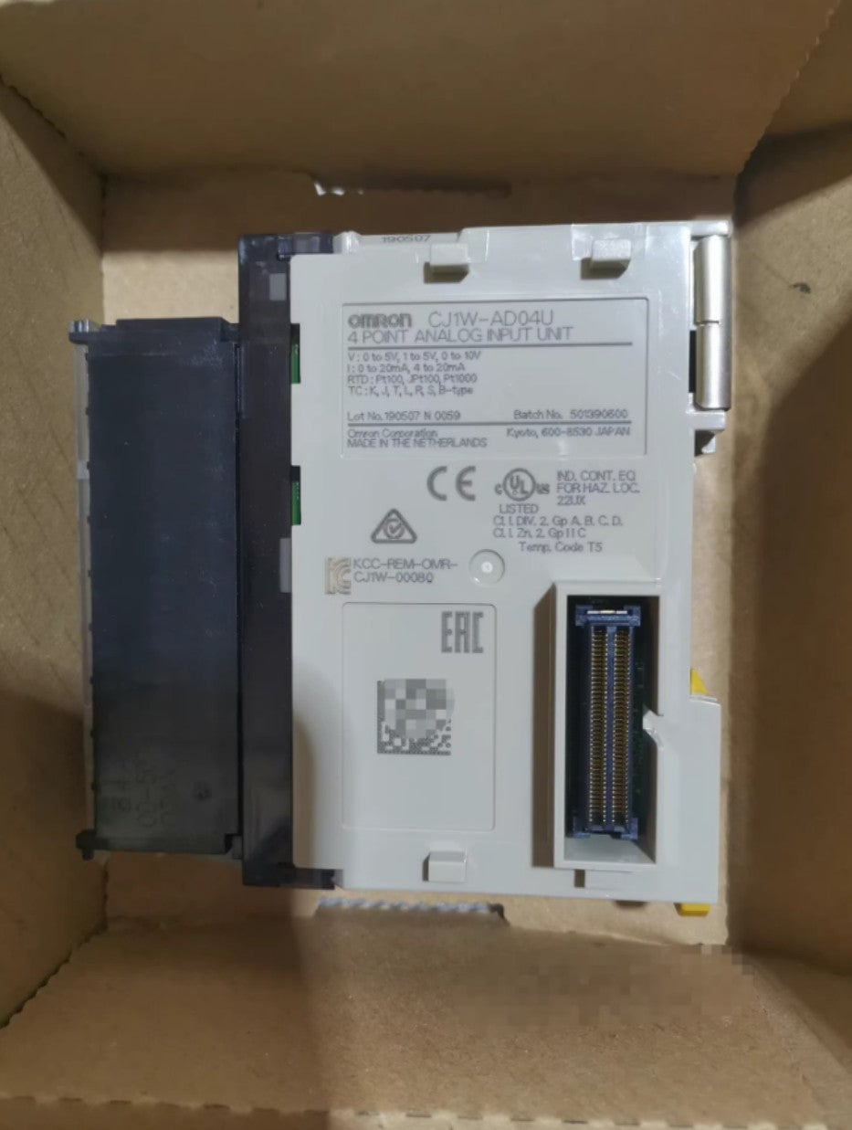 1PCS OMRON CJ1W-AD04U CJ1WAD04U IN BOX