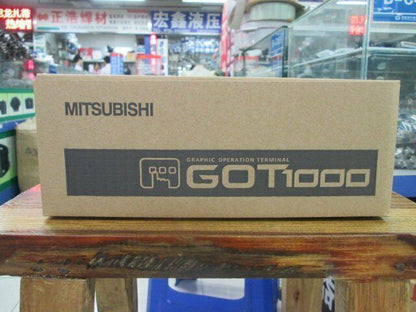 Mitsubishi New GT1045-QSBD-C 1PC Touchscreen In Box One Year - MITSUBISHI