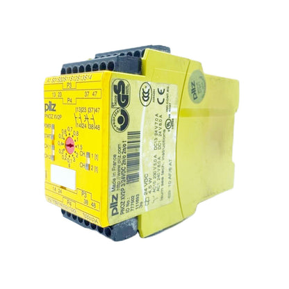 New Safety Relay PNOZ XV2P 777500 in Box - PILZ