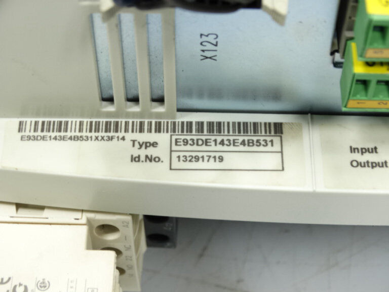 KUKA E93DE143E4B531 SERVO DRIVE | KUKA SERVO DRIVES | KUKA INDUSTRIAL SERVOS | KUKA E93DE143E4B531 SERVO SYSTEMS - KUKA