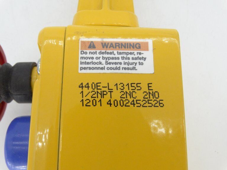 Allen Bradley 440E-L13155 Series E Switch - ALLEN BRADLEY
