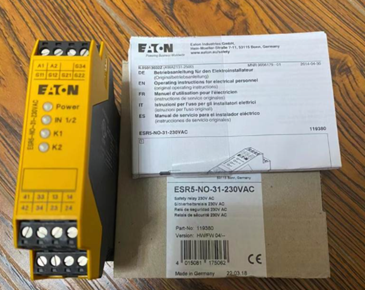 new  EATON ESR5-NO-31-230VAC Time Relay EATON