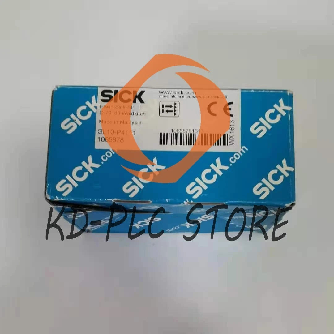 1PCS SICK GL10-P4111 1065878 Photoelectric switch sensor