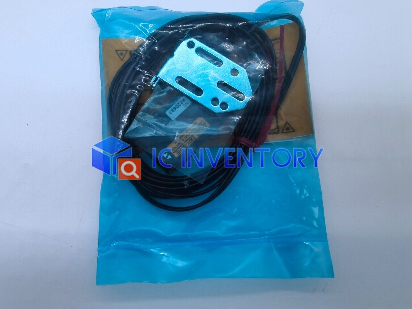 new 1PCS Keyence LV-H65 Sensor Fast Ship - KEYENCE