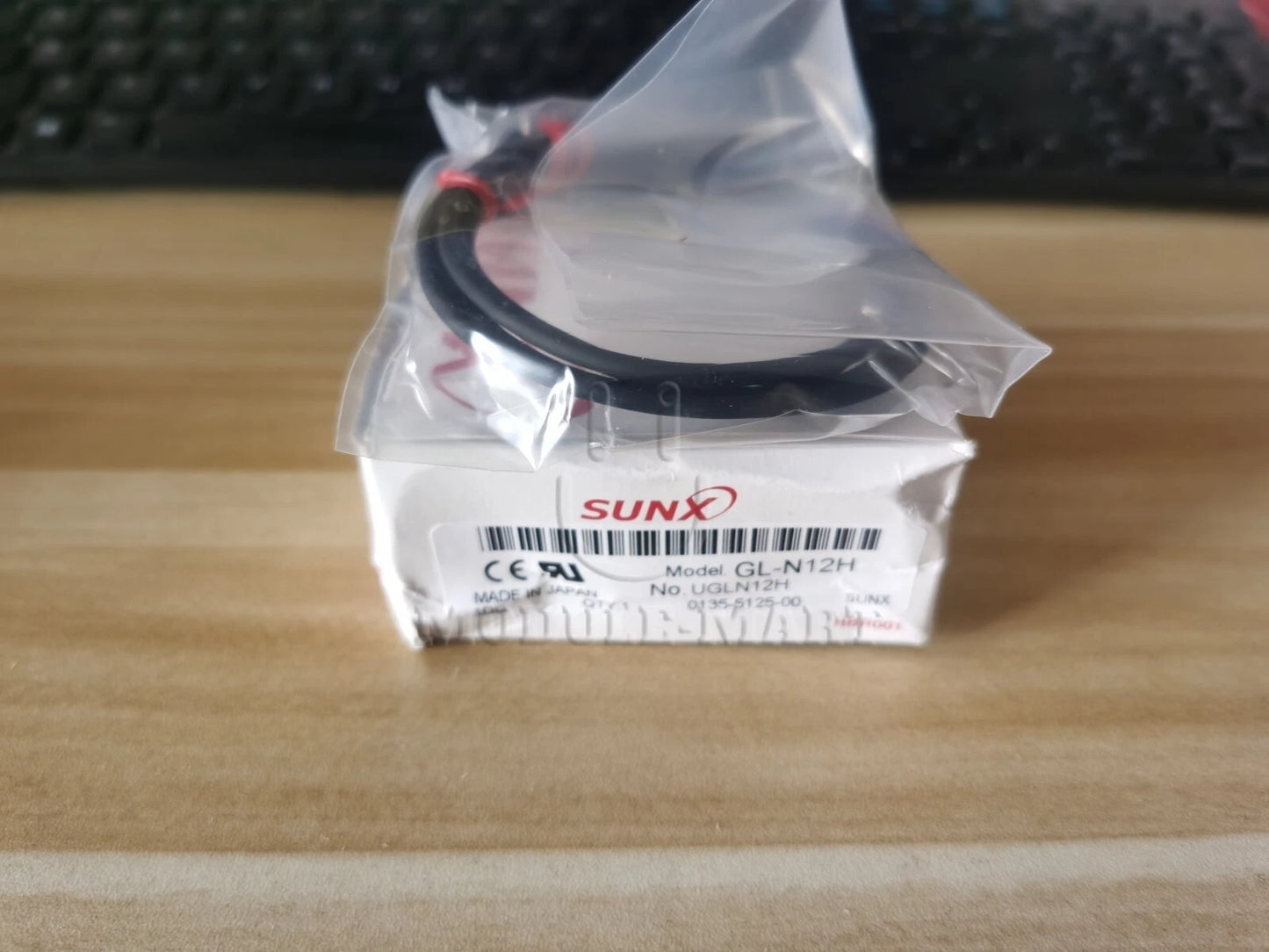 Sunx GL-N12H Photoelectric Sensor Free Ship
