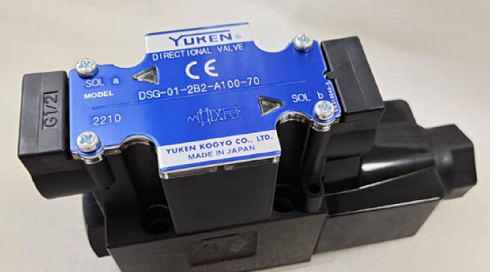 new  YUKEN DSG-01-2B2-A100-70 Solenoid Valve YUKEN