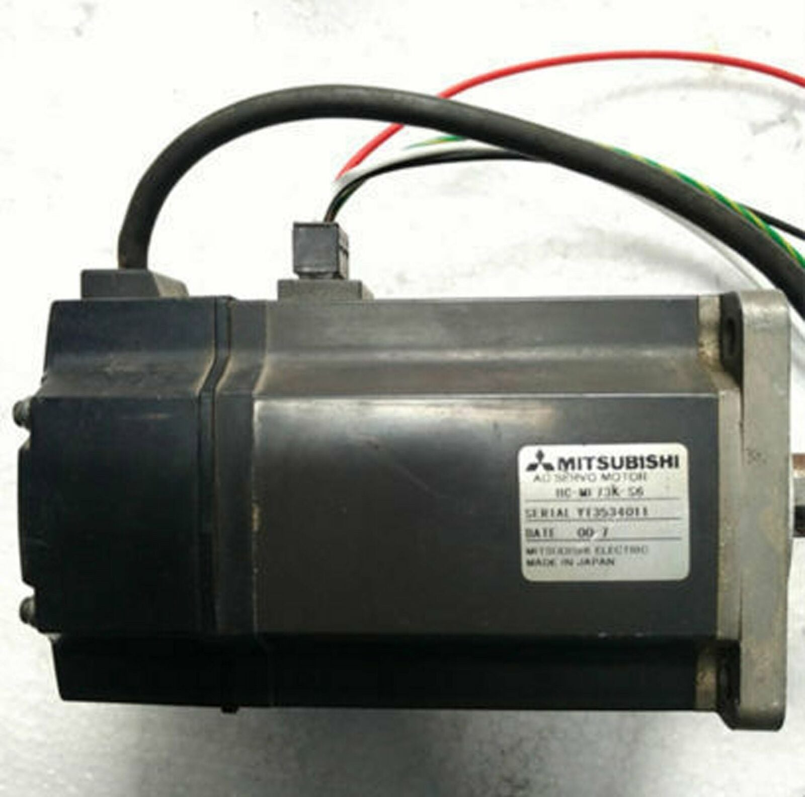 used ONE Mitsubishi servo motor HC-MF73K-S6 - MITSUBISHI