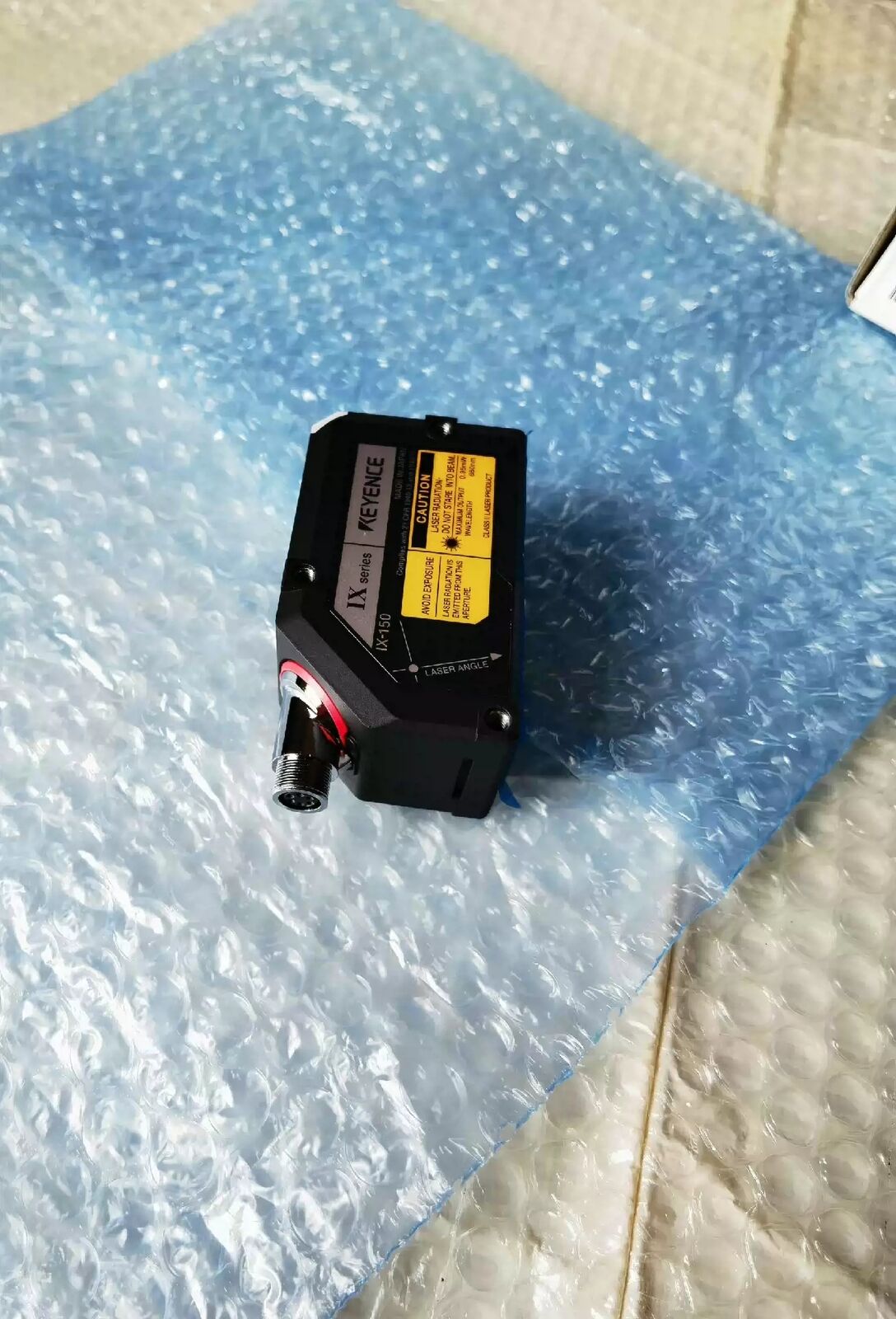 KEYENCE IX-150 Laser Sensor with Box: Professional Measurement Tool - KEYENCE