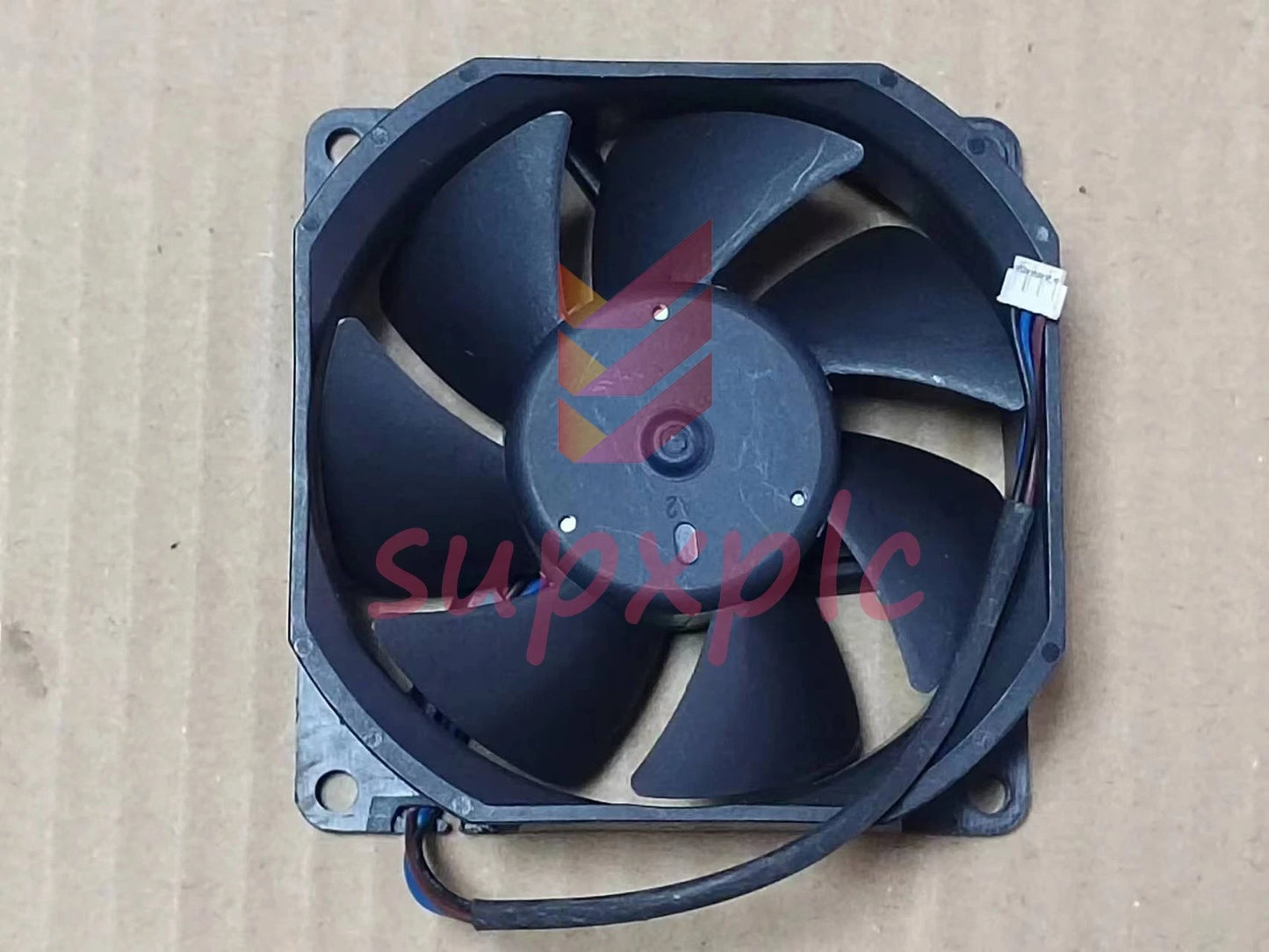 1PC Delta AUB0712HJ-00 BKC DC12V 0.4A three-line projector cooling fan