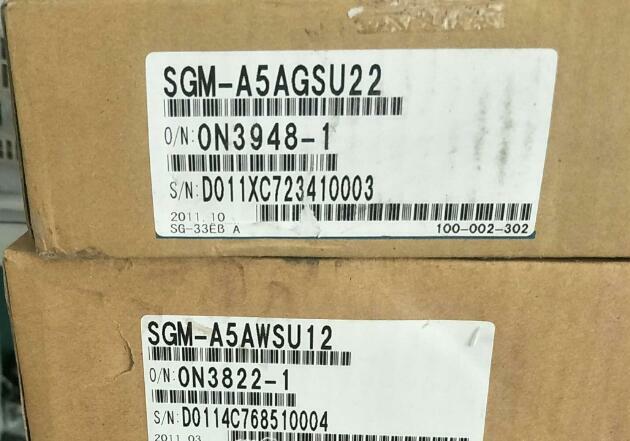 1PC   YASKAWA SERVO MOTOR SGM-A5AWSU12