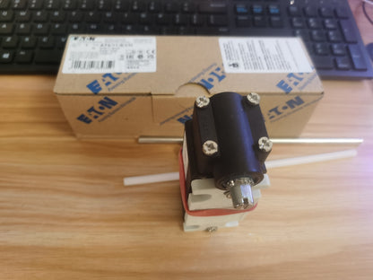 1PCS Eaton Moeller AT4/11-S/I/H AT4-11-S-I-H Position Switch