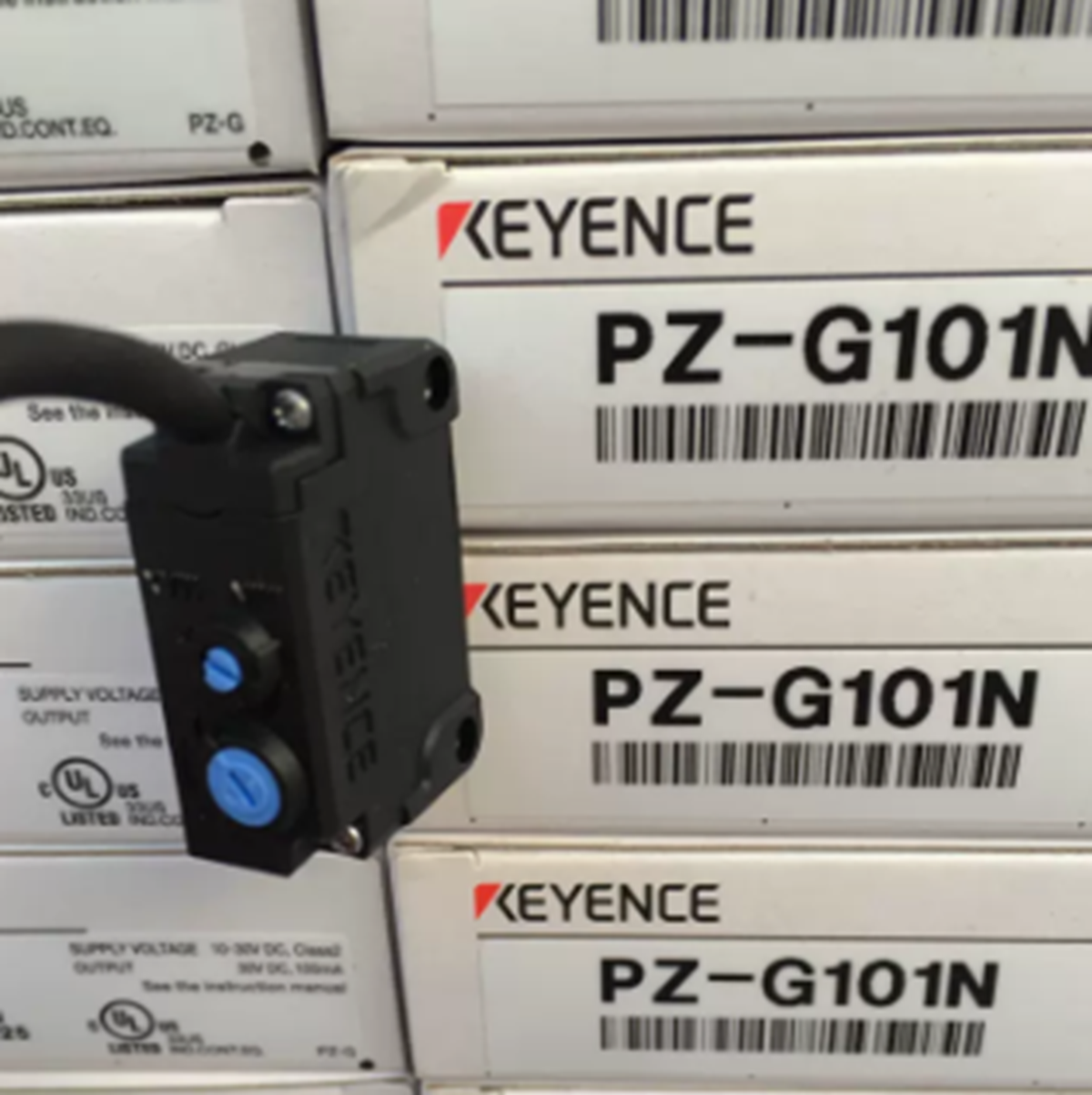 KEYENCE PZ-G101N NPN Photoelectric Sensors - KEYENCE