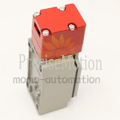 OMRON D4BS-15FS Safety Gate Switch D4BS15FS One Free Shipping