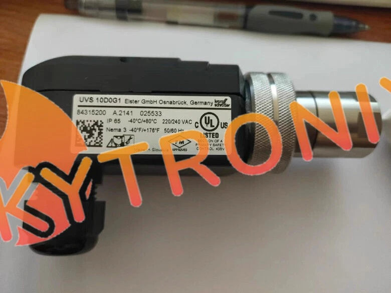 1Pcs Kromschroder UVS10D0G1 UVS 10D0G1 Burner Flame Sensor Fast delivery