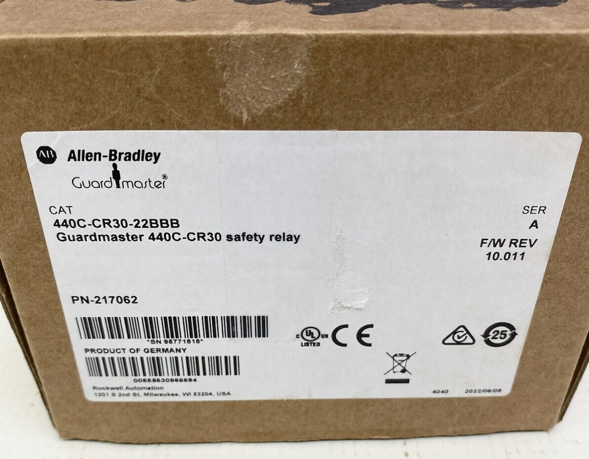 Allen Bradley Guardmaster Safety Relay 440C-CR30-22BBB 22 PT PLC USA - ALLEN BRADLEY