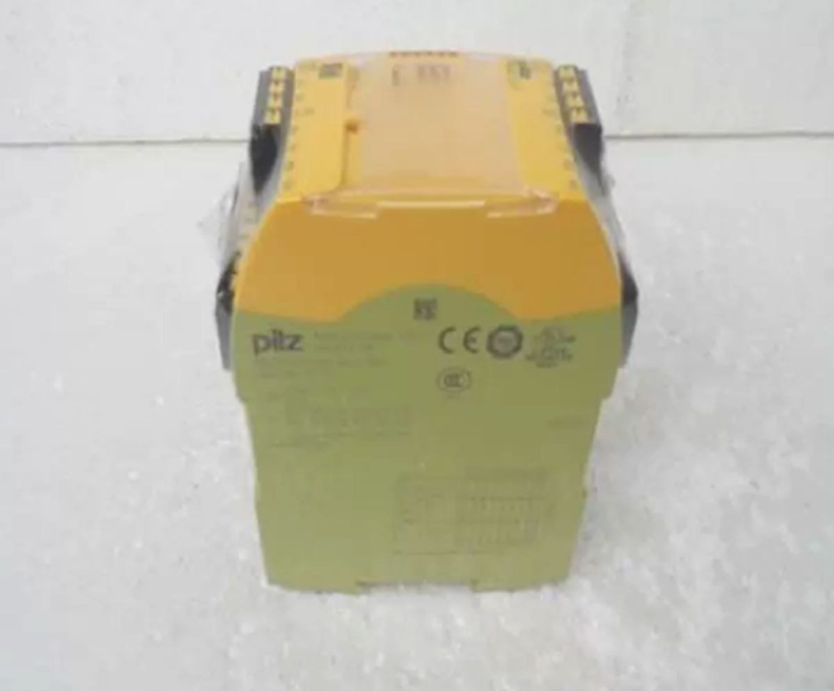 new  PILZ PNOZ S11 C 751111 Safety Relay 24VDC PILZ