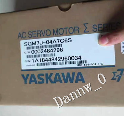 Yaskawa SGM7J-04A7C6S AC Servo motor