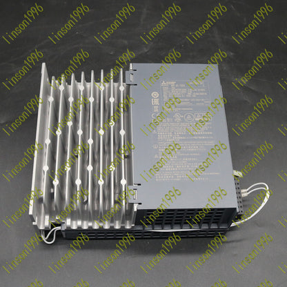 new Mitsubishi MR-JE-100A servo drive ONE Year (INBOX) - MITSUBISHI