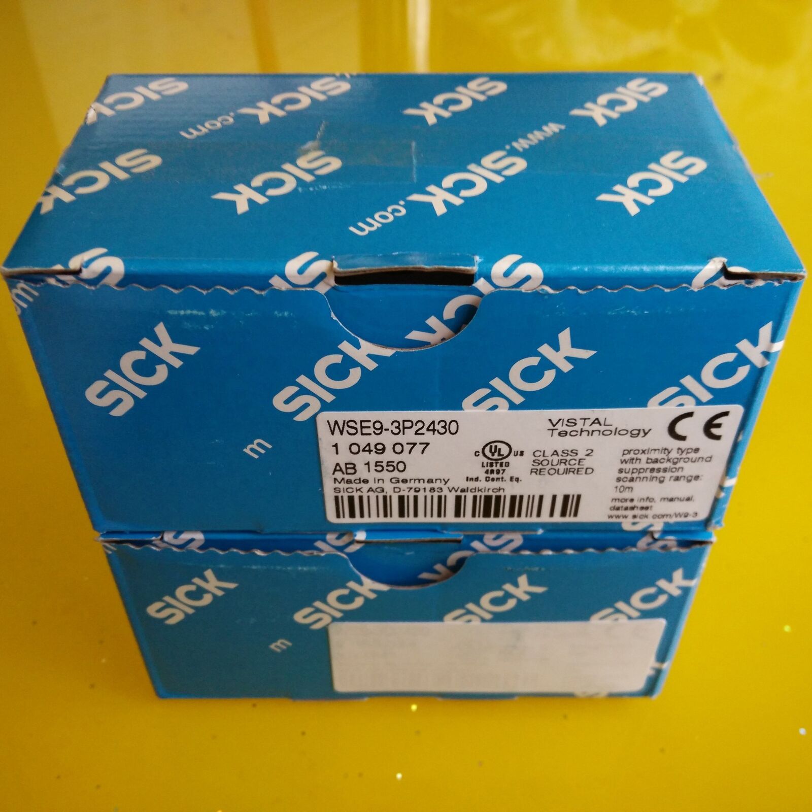 WSE9-3P2430 Photoelectric Switch Sensor - ONE