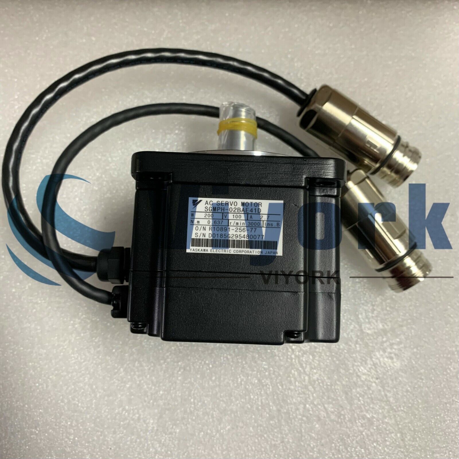 new Yaskawa SGMPH-02BAE41D AC SERVO MOTOR 200VAC 3000RPM 2.7AMP - YASKAWA