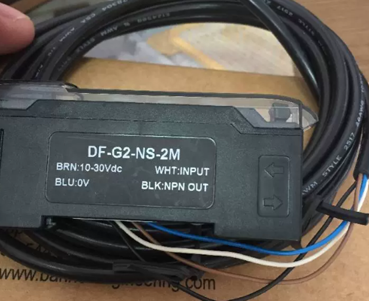 BANNER DF-G2-NS-2M Fiber Optic Amplifier BANNER