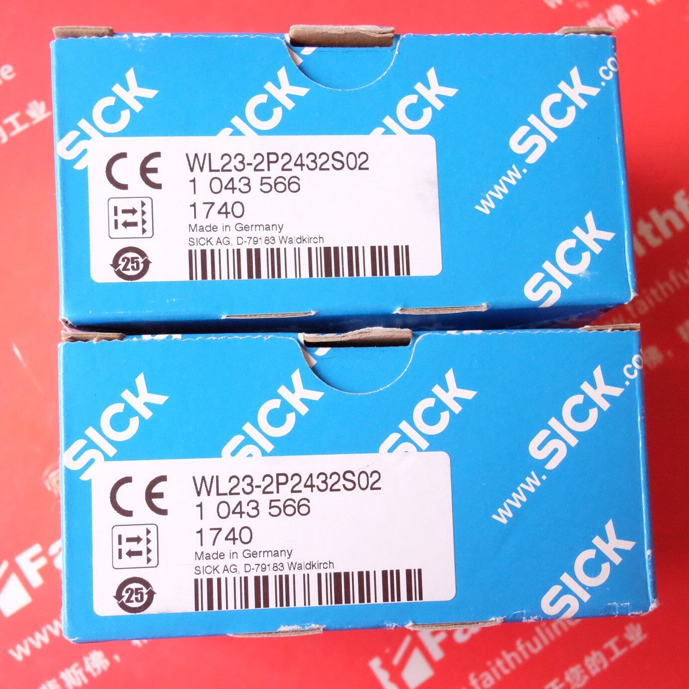 new 1 piece  sick for WL23-2P2432S02 Photoelectric sensor ship