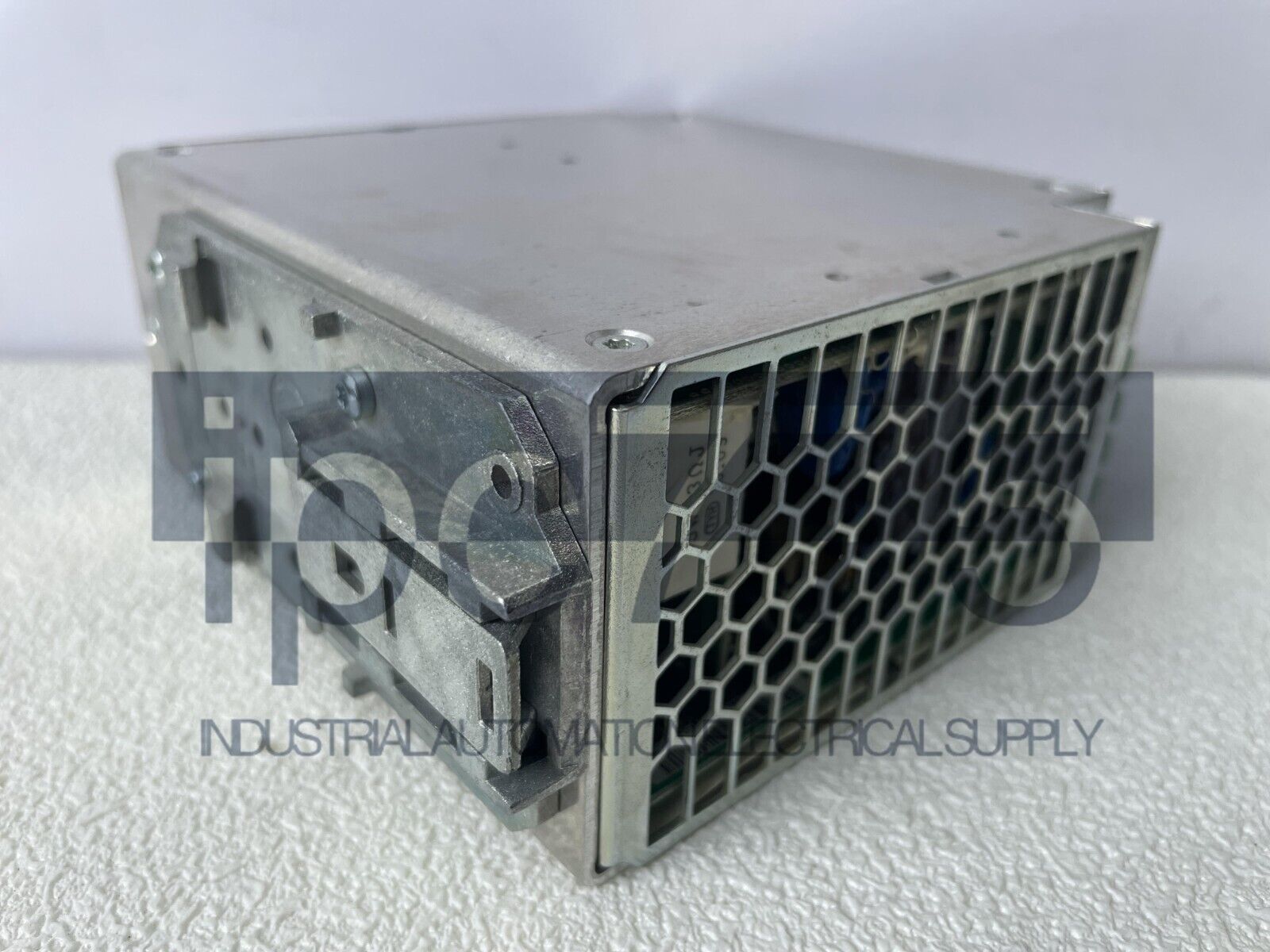 new 1PCS PHOENIX CONTACT 2866705 . QUINT-PS/3AC/24DC/10 - PHOENIX