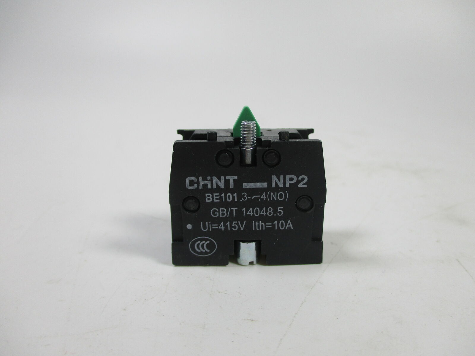 new QTY:3  FOR CHNT Emergency stop button NP2-BE101 normally open green CHNT