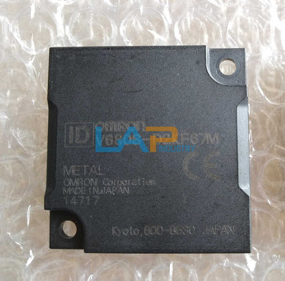 Omron Card Reader V680S-D2KF67M - 1 Piece New Unit - OMRON