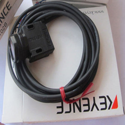 KEYENCE Sensor Amplifier PZ-G102B Spot Stock - KEYENCE