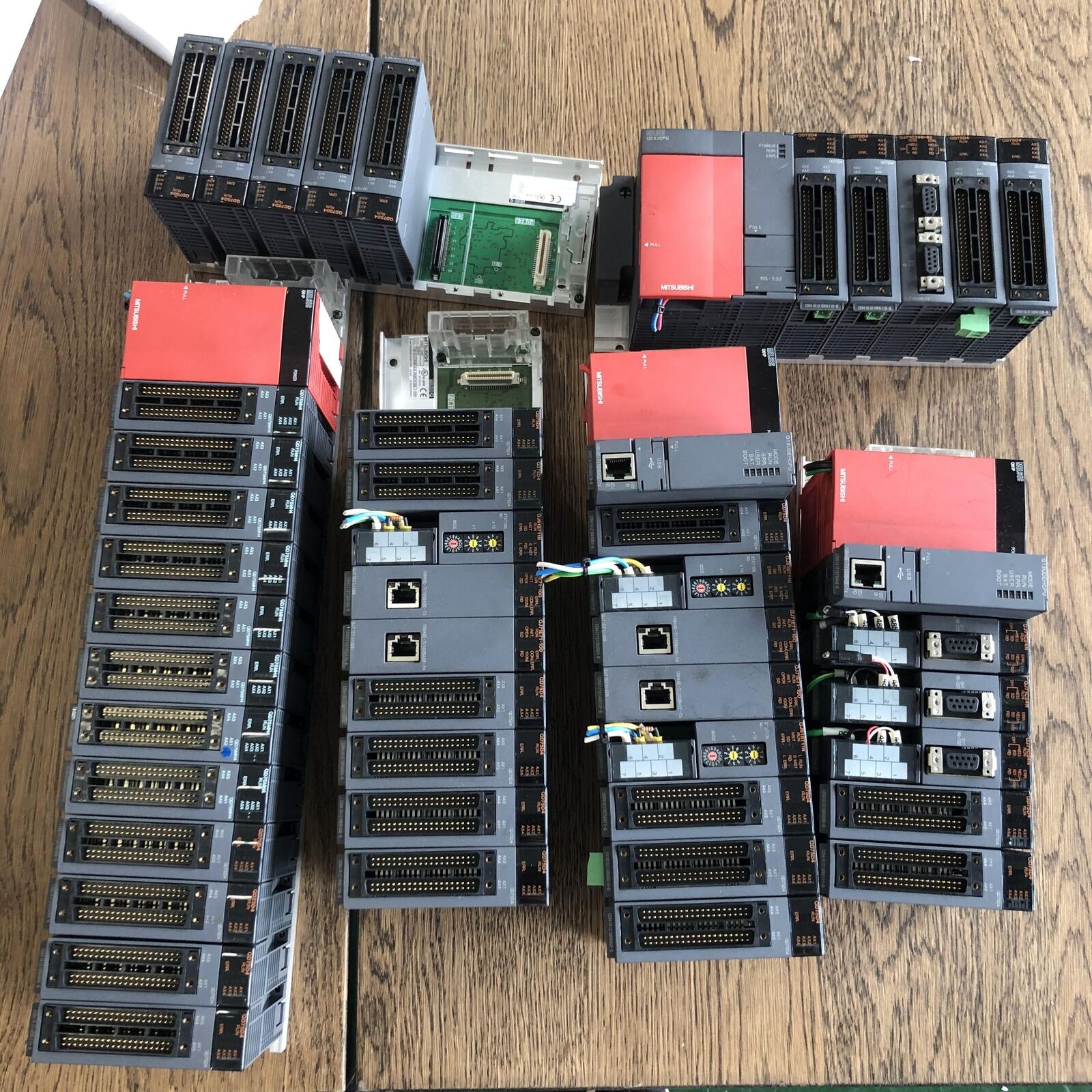 Mitsubishi PLC A1SY18A: New Sent Within 24 Hours - MITSUBISHI