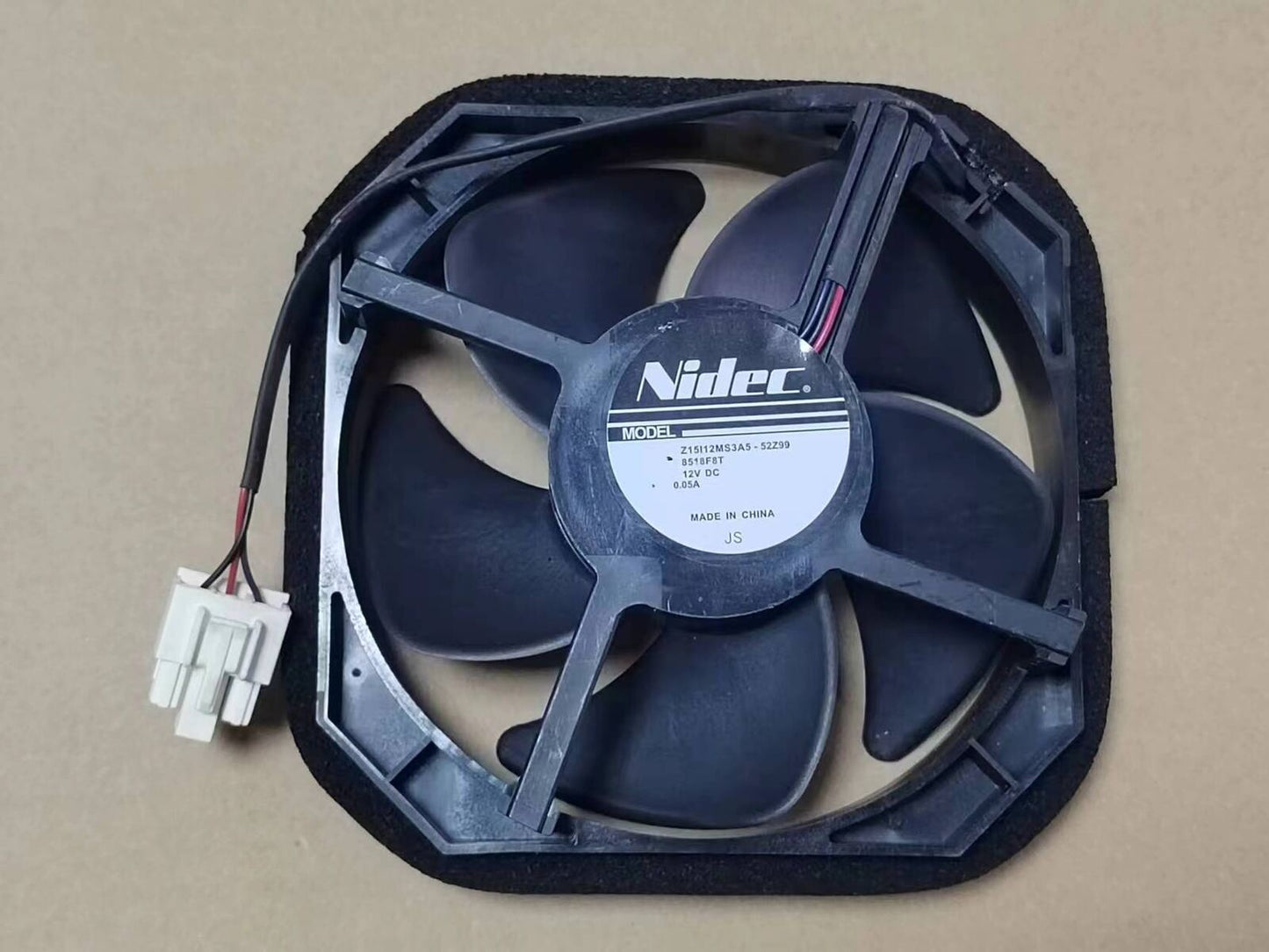 new 1PC Nidec Z15I12MS3A5-52Z99 15CM DC12V 0.05A refrigerator built-in cooling fan