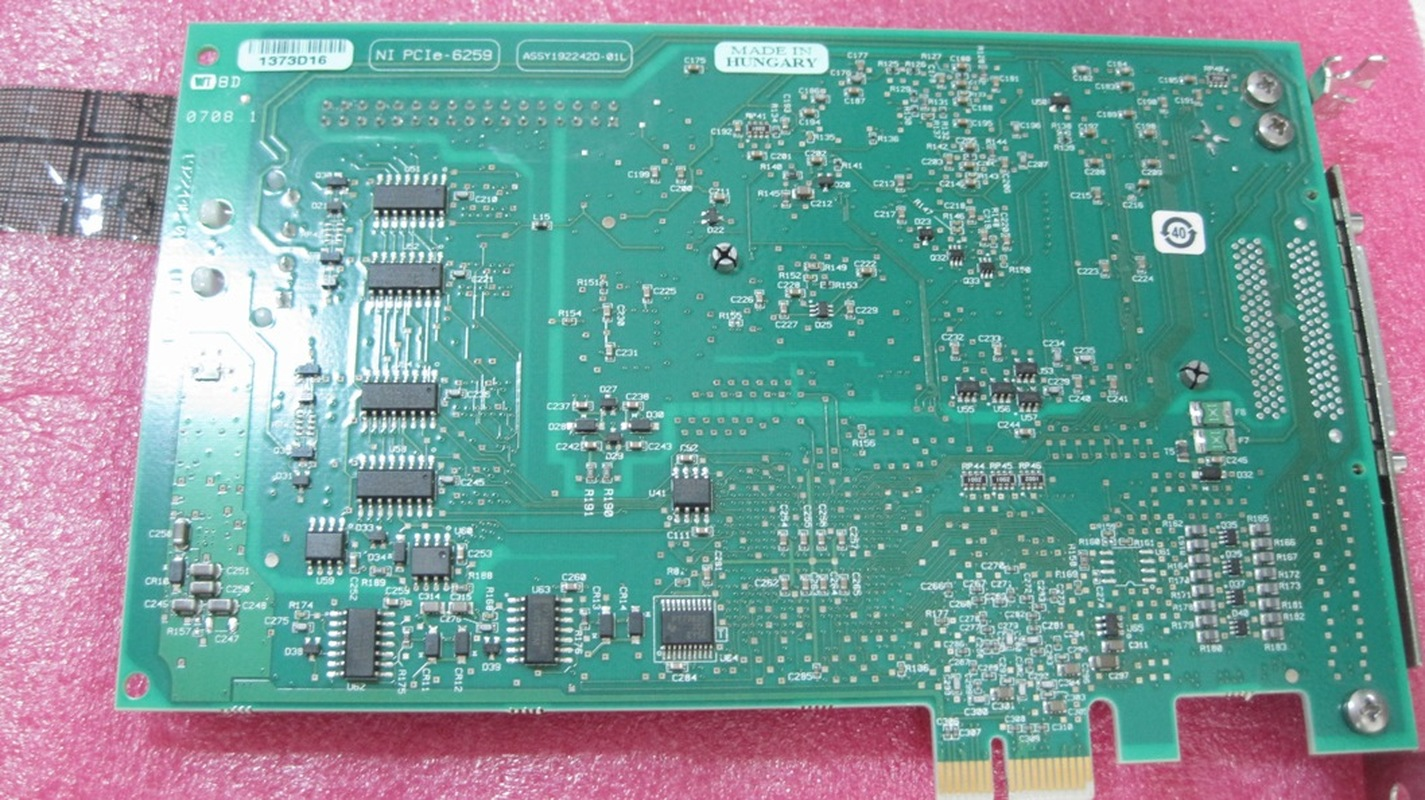 used ONE  NI PCIe-6259 Multi data acquisition card tested 779513-01